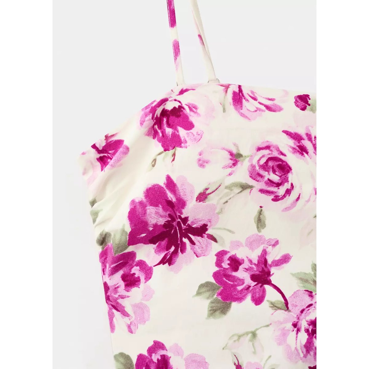 Robe florale froncée sur le côté écru, MANGO