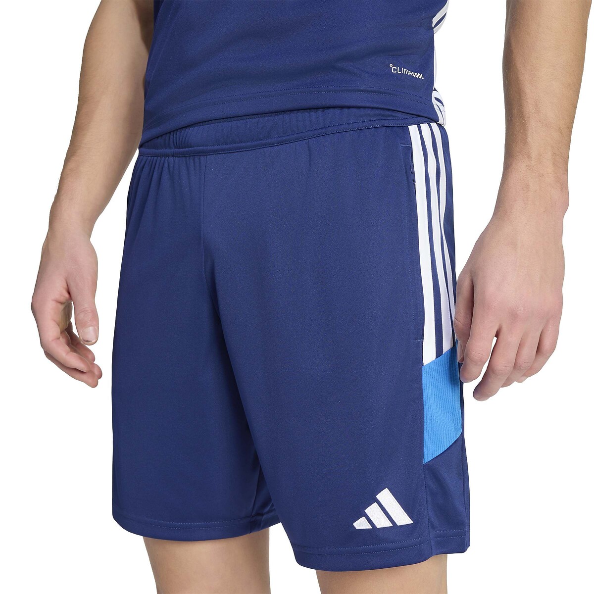 Short de football, TIRO 26 ESSENTIALS bleu foncé, adidas Performance