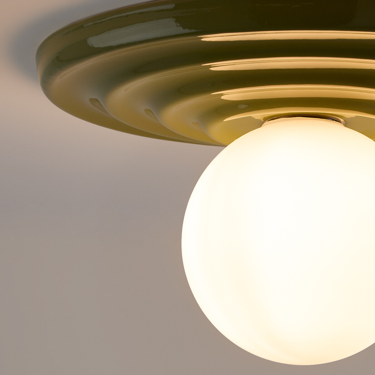 Plafondlamp of wandlamp, van keramiek en opaalglas, diameter 33,2 cm, HOLI kaki , LA REDOUTE INTERIEURS