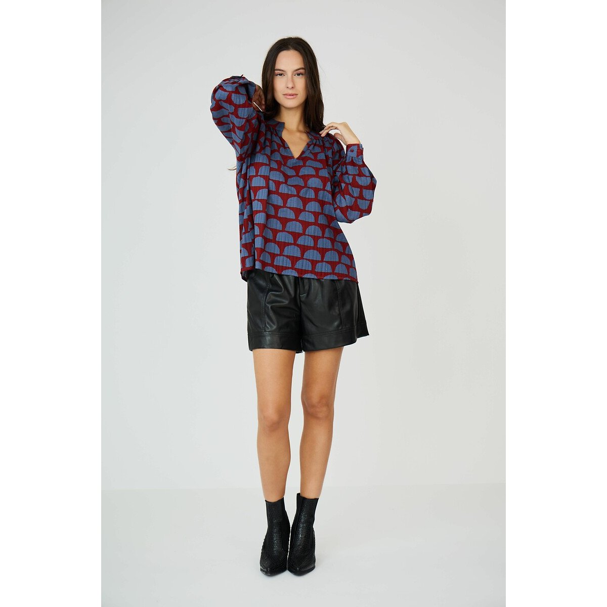 Graphic Print Cotton Blouse with V-Neck burgundy/blue, SEE U SOON