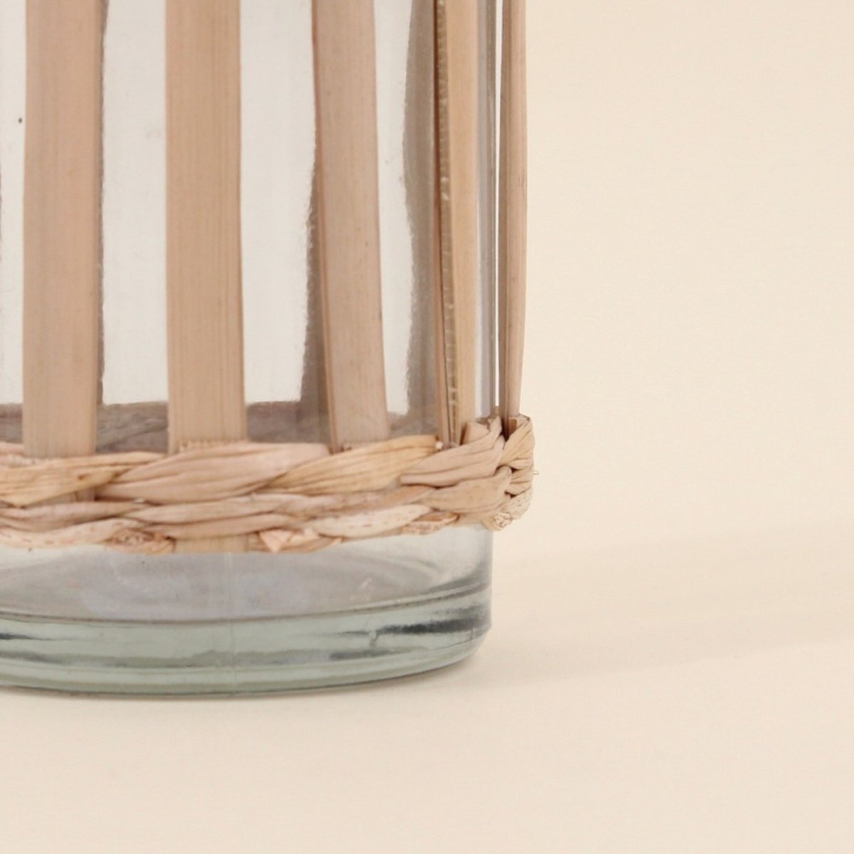 Vase rond en verre et fibres naturelles, H19cm naturel, ORNAMI