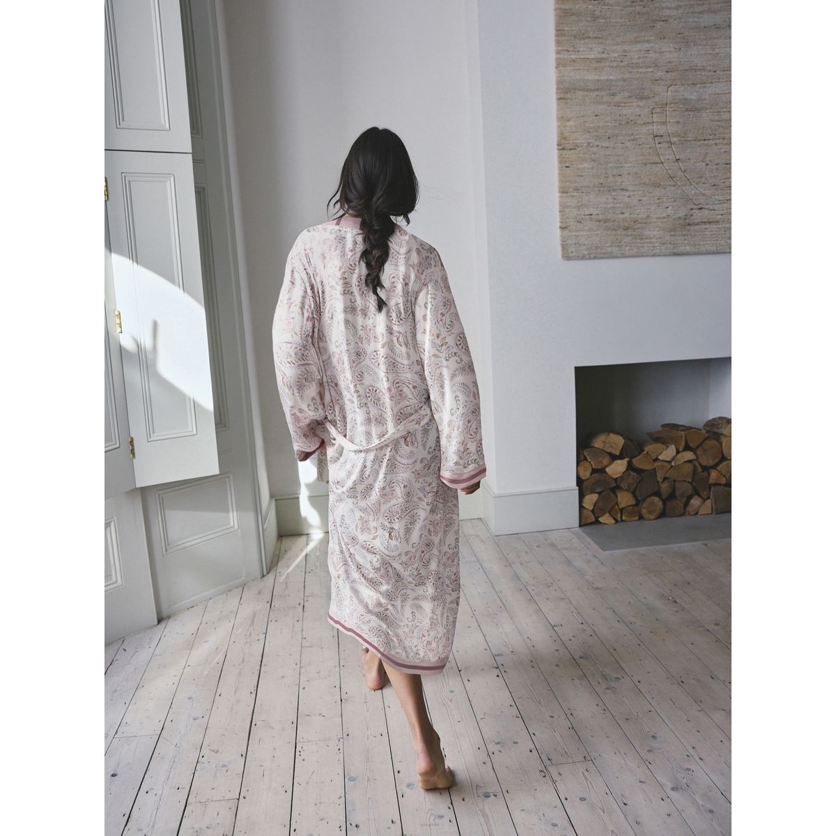 Robe de chambre léger en viscose crème à motifs cachemire, NEXT