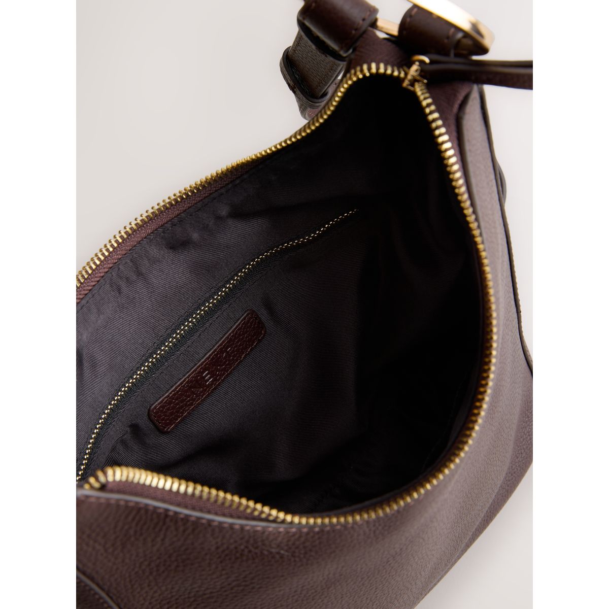 Sac bourse avec éléments en métal marron chocolat, NEXT