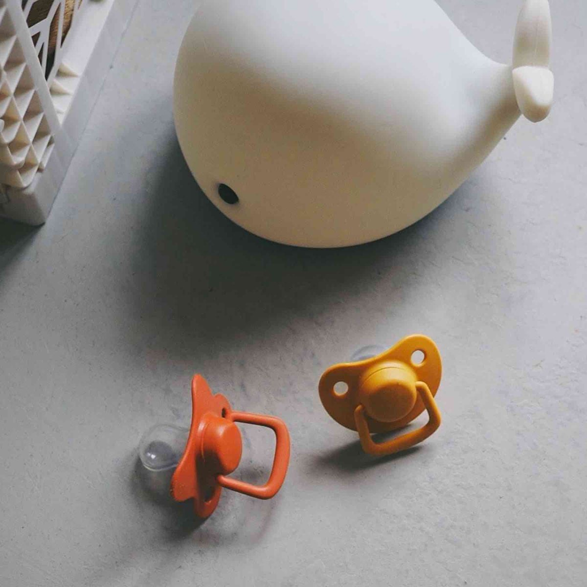 Lot 2 sucettes silicone anatomiques 0-6m terracotta, FILIBABBA