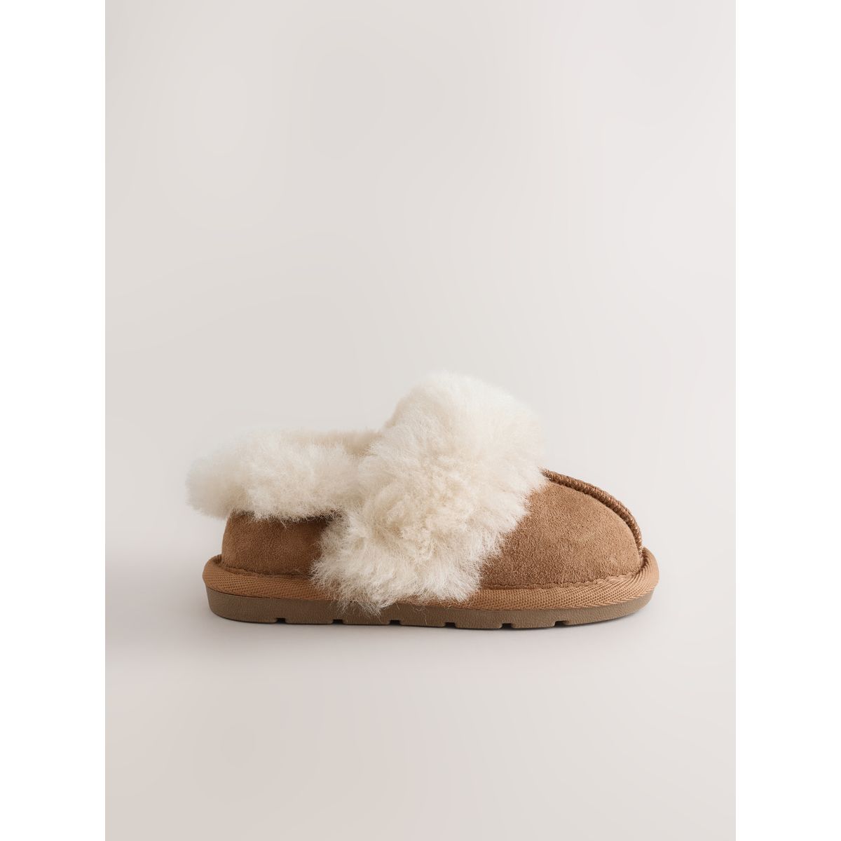Chaussons en daim doublés de peau mouton marron fauve, NEXT