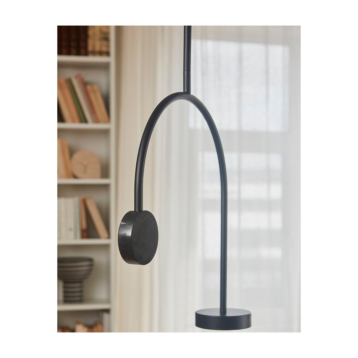 Suspension en Marbre Grasil noir, AYTM