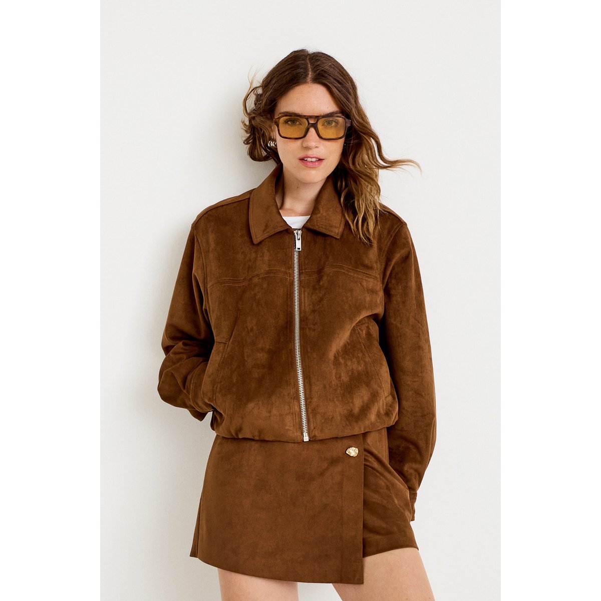 Jupe-short courte aspect daim marron, CACHE CACHE