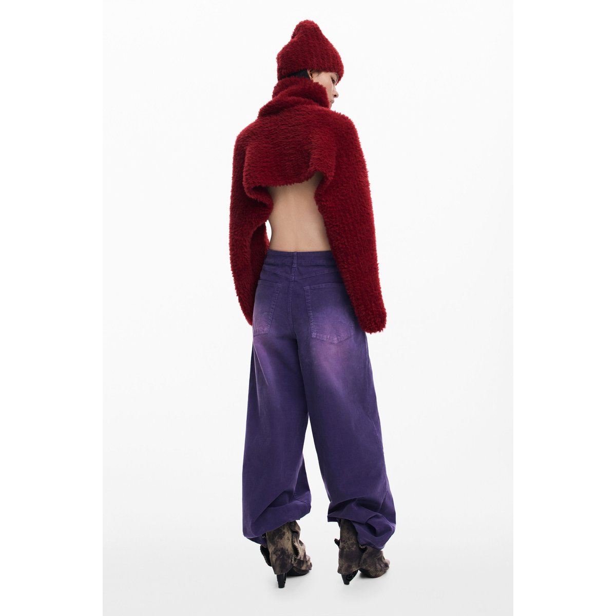 Pack pull court et bonnet rouge, DESIGUAL