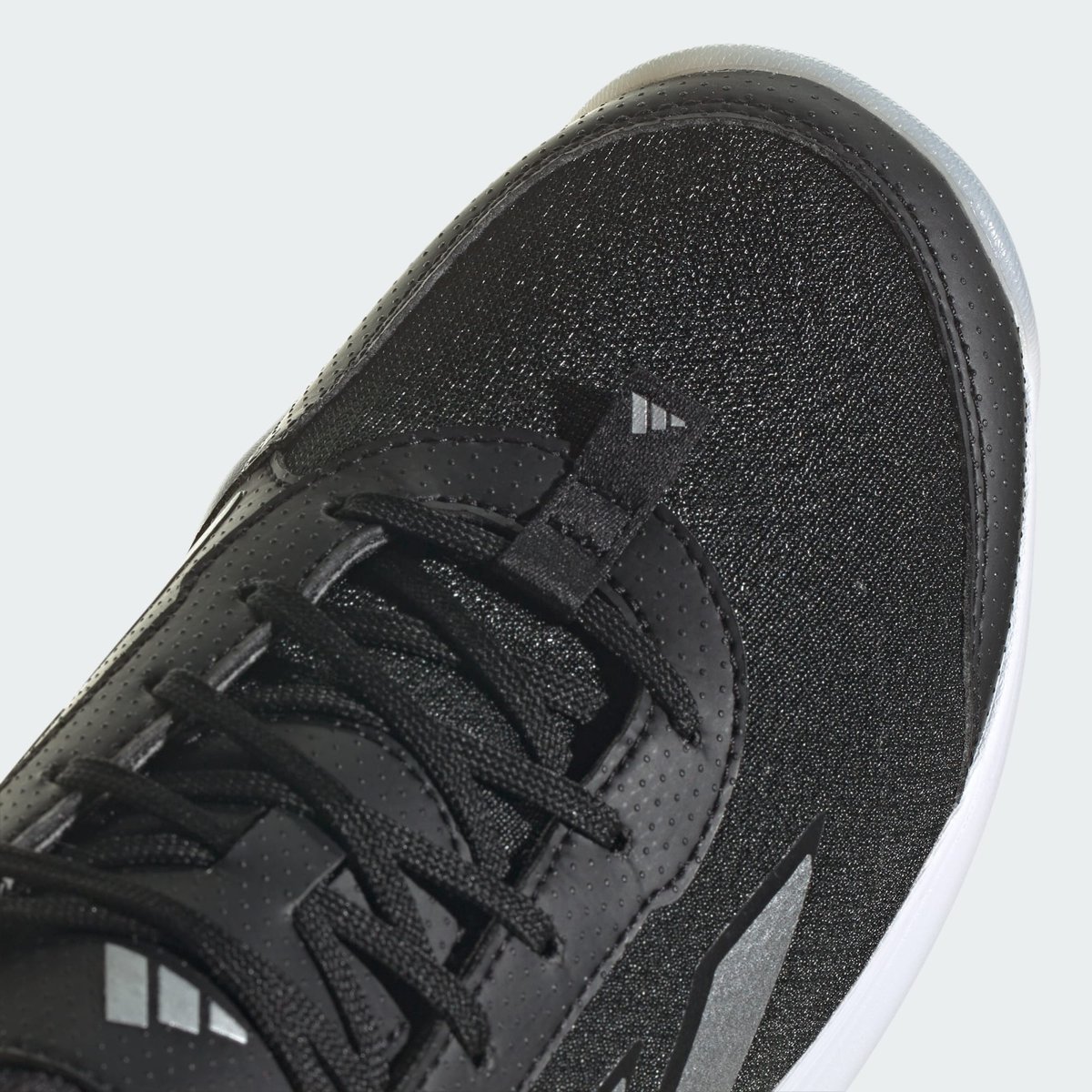 Chaussure de tennis basse Avaflash core black / silver metallic / cloud white, adidas Performance