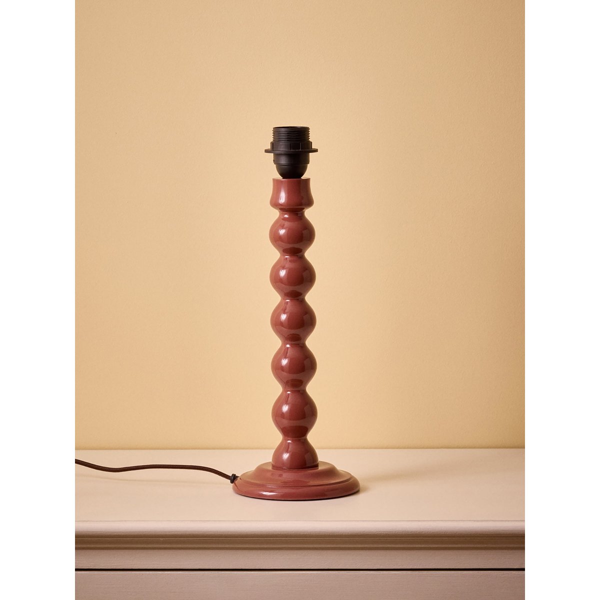 Pied de lampe en bois Bertille - Moyen Modèle bordeaux, CYRILLUS