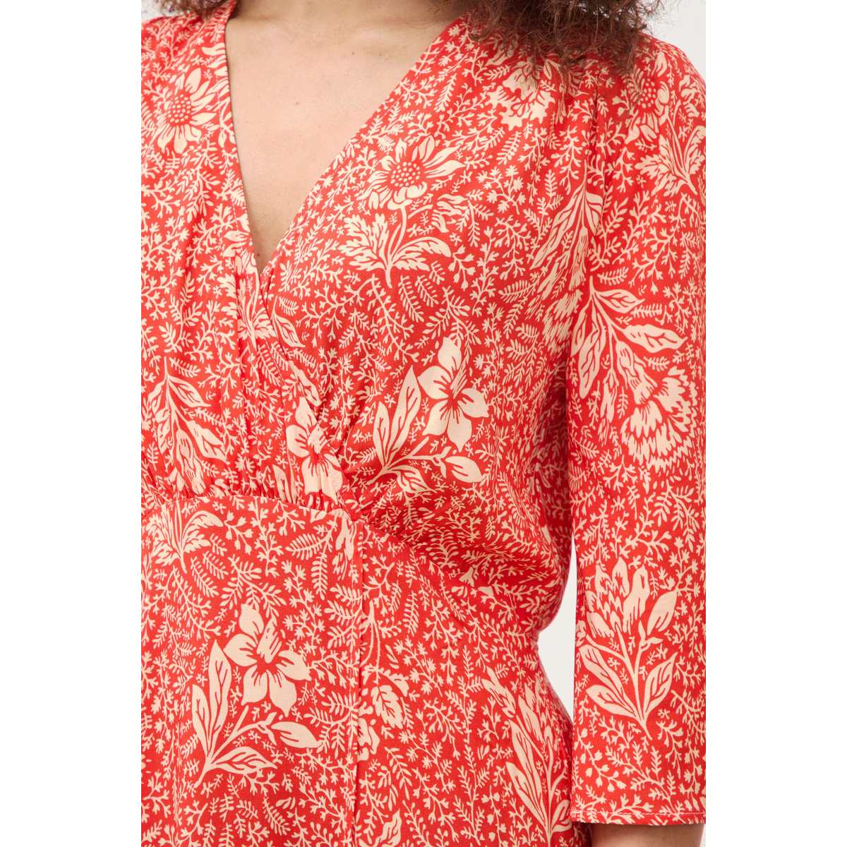 Robe col v manches longues rouge corail, BONOBO