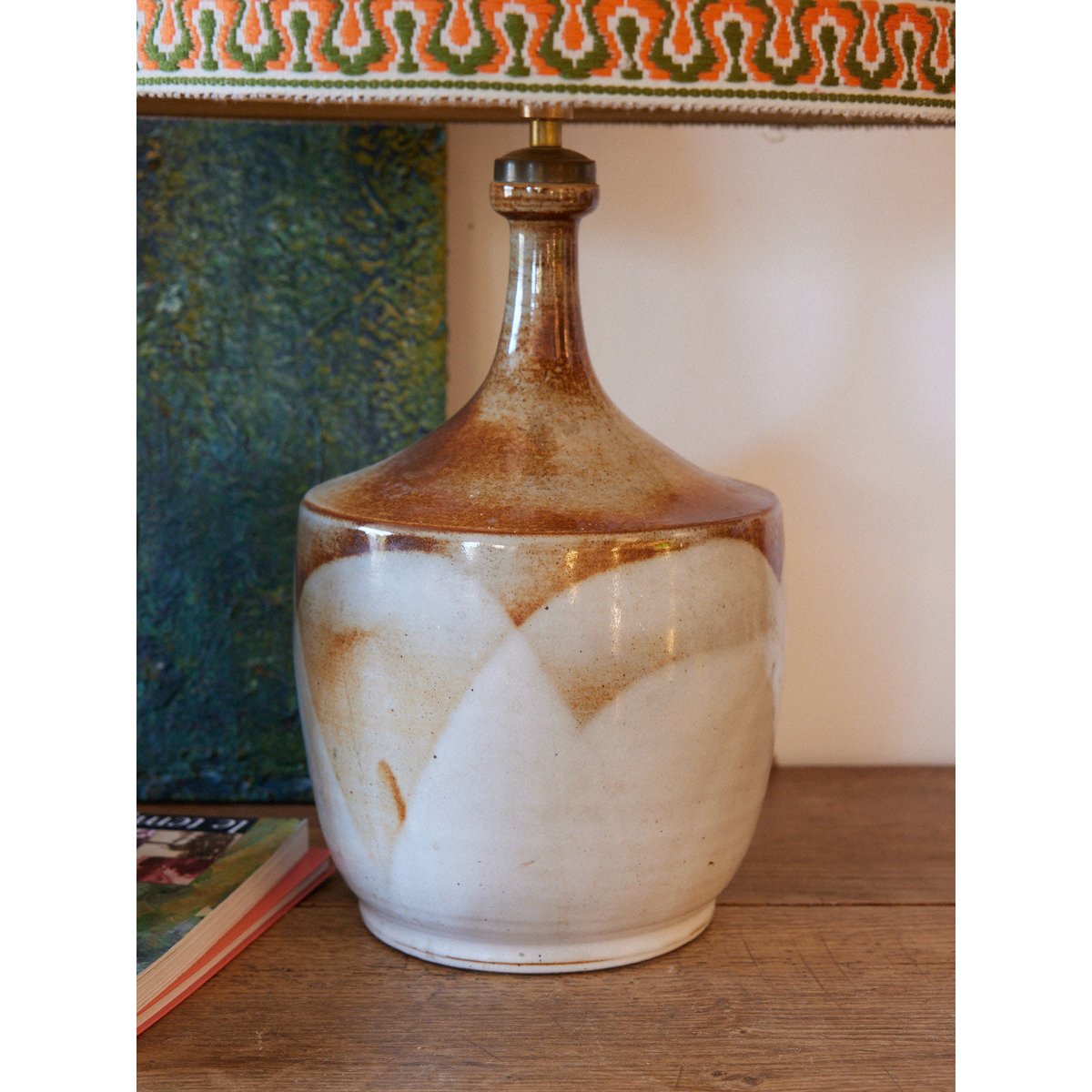 Lampe seventies en céramique Julia N°1051 - Bon état beige, DEBONGOUT