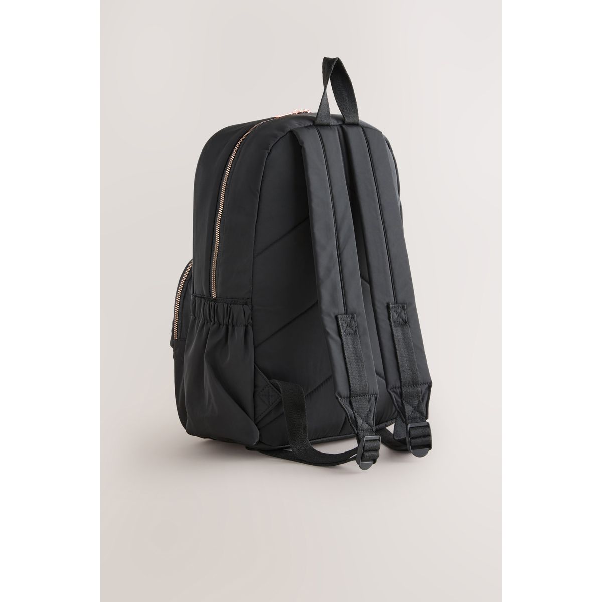 Sac à dos noir1, NEXT
