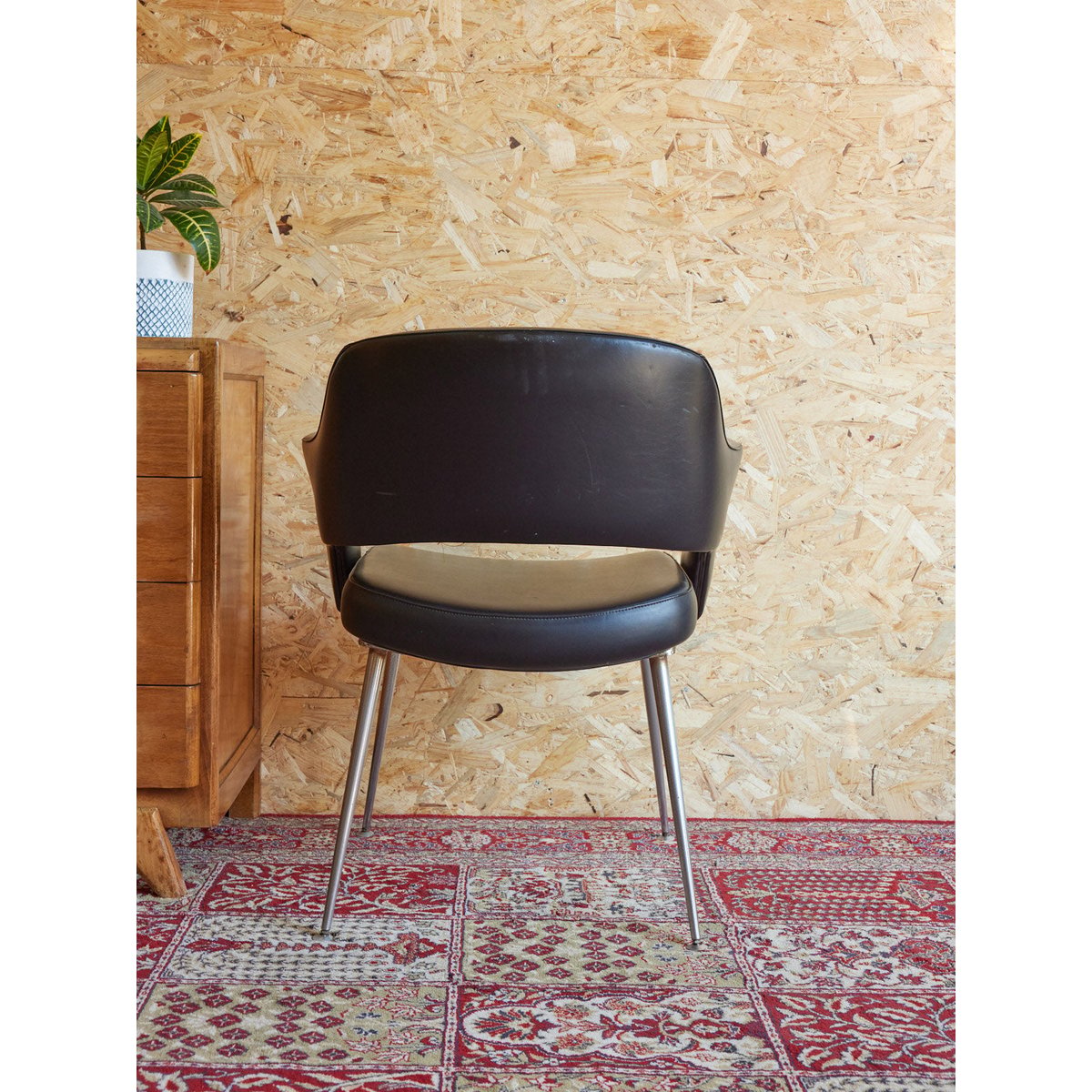 Fauteuil en chrome Jakob N°1258 - Bon état noir, DEBONGOUT