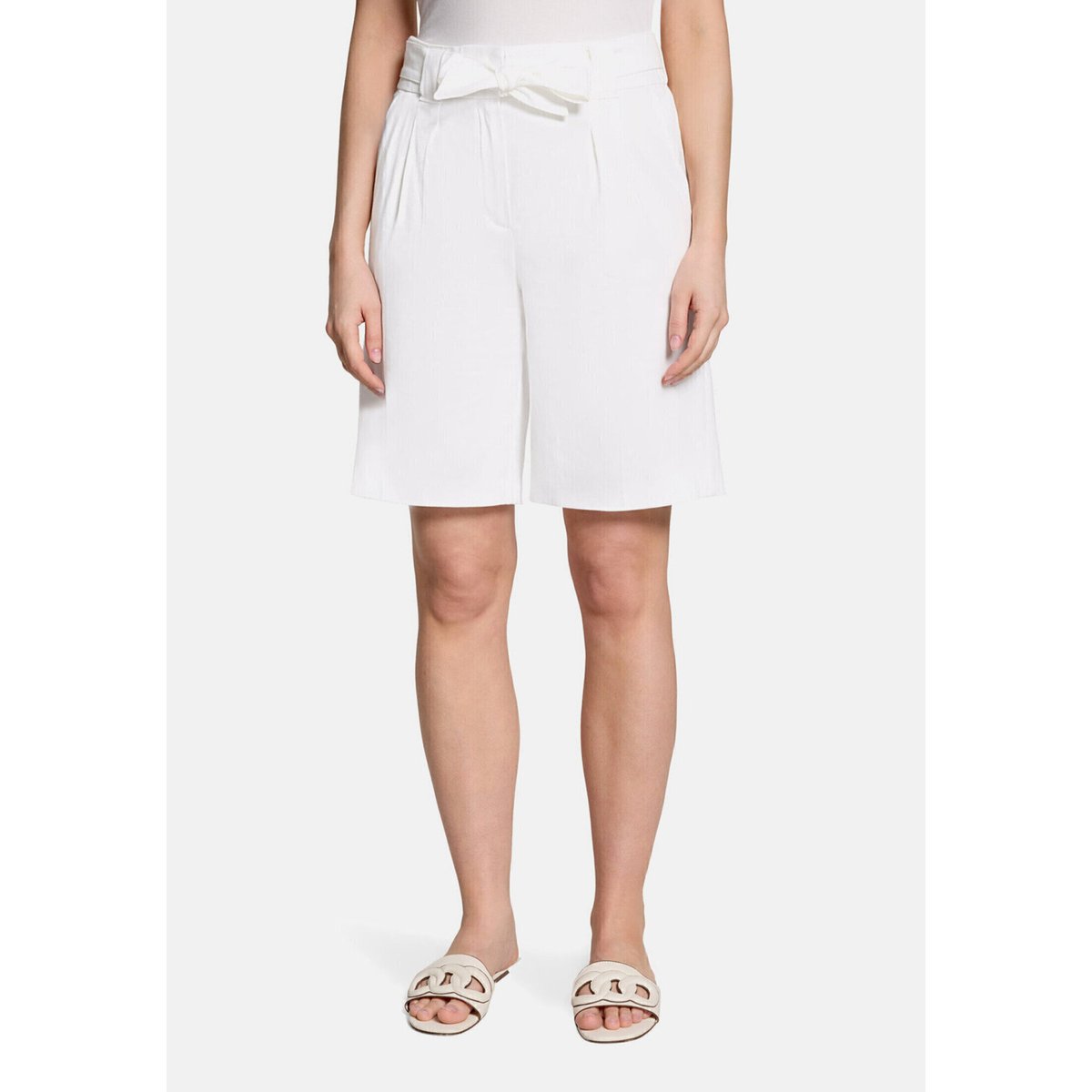 Short à pinces blanc, BETTY BARCLAY