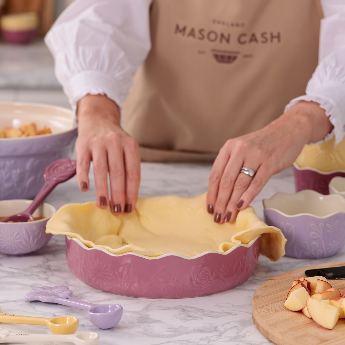 In The Meadow 23cm Pie Dish pink, MASON CASH