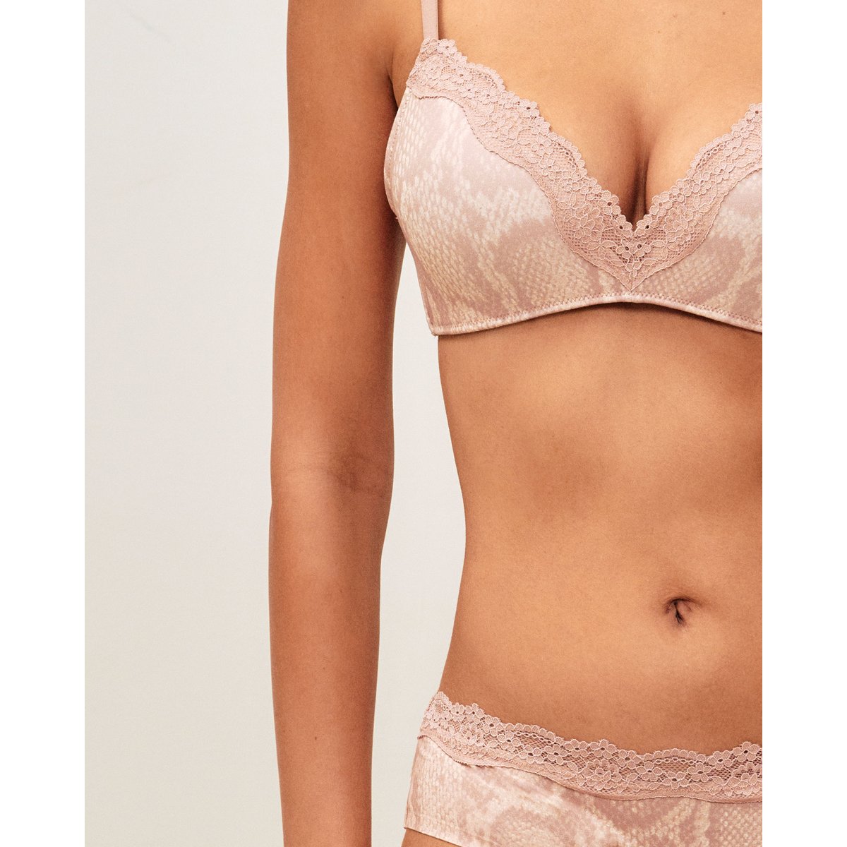 Soutien-gorge triangle push-up en microfibre motif serpent NEW SOFTIZ marron clair, UNDIZ