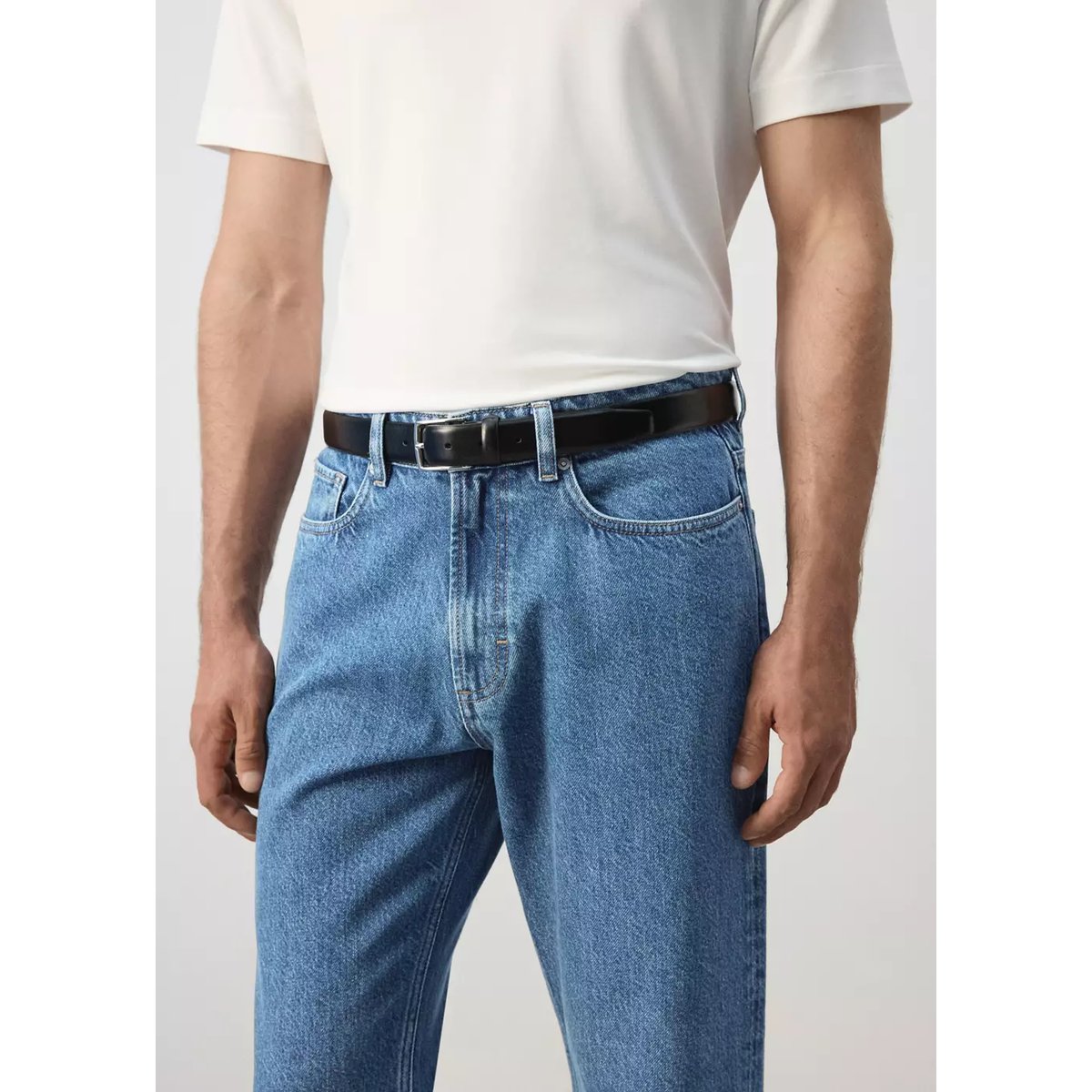 Jean Sammy court coupe carotte bleu foncé, MANGO MAN