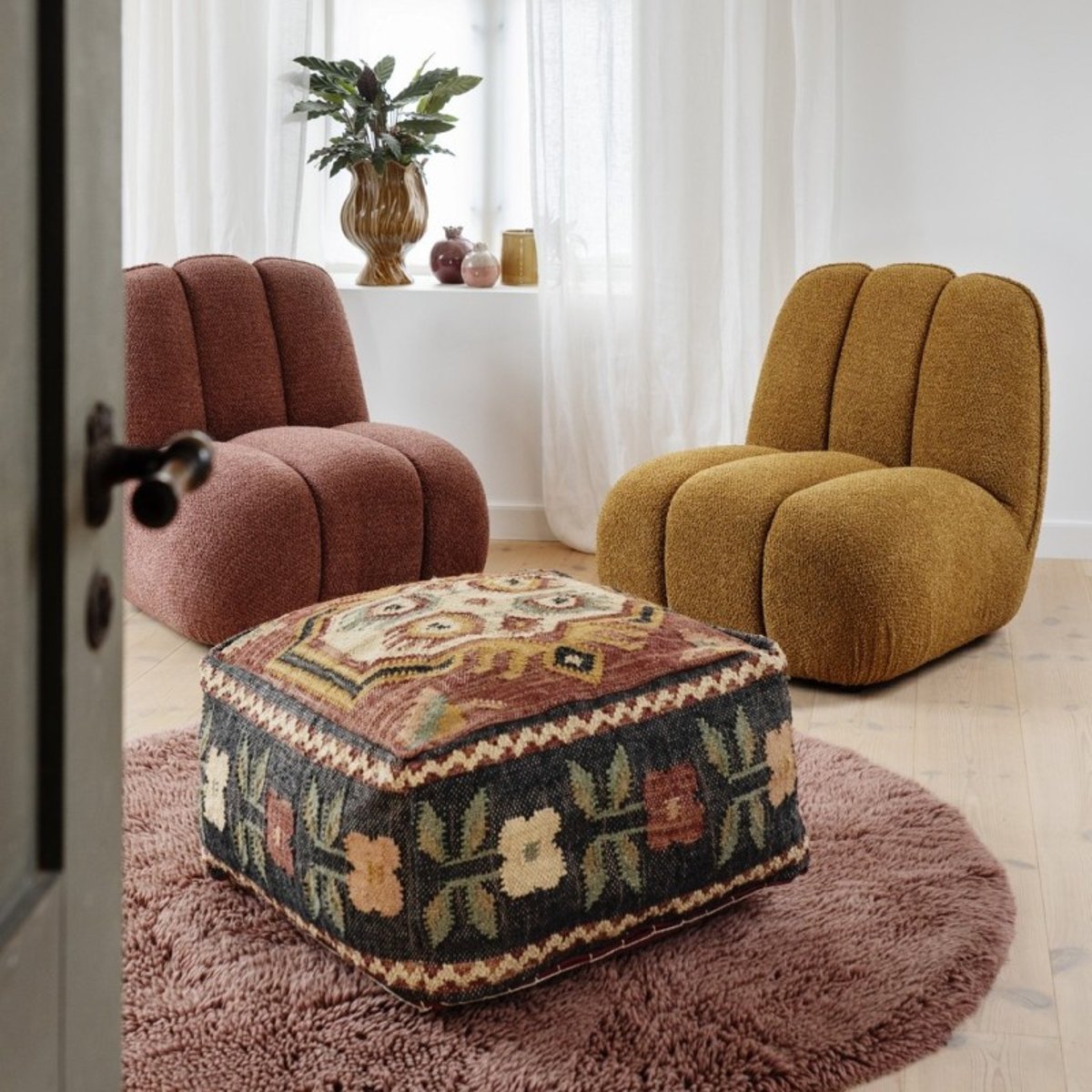 Pouf décoratif floral jute tissé main multicolore, MADAM STOLTZ