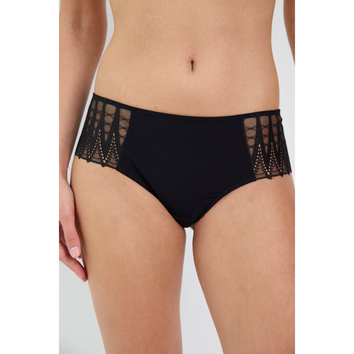 Shorty en broderie DREAMCATCHER noir, MAISON LEJABY