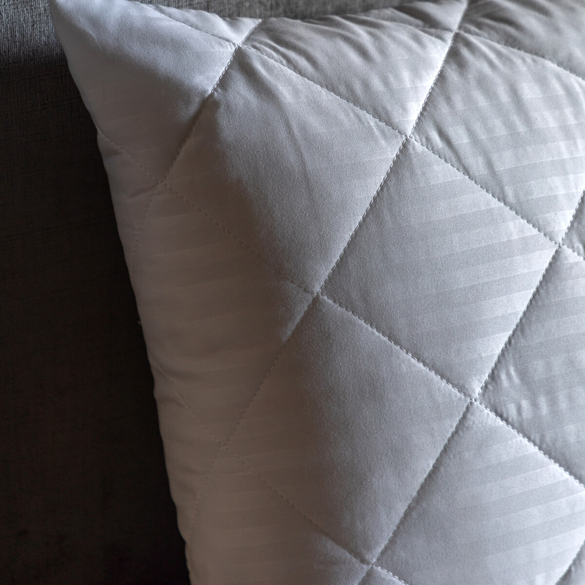 Soundly Slumber Pillow Protector Pair white, ÉDITÉ