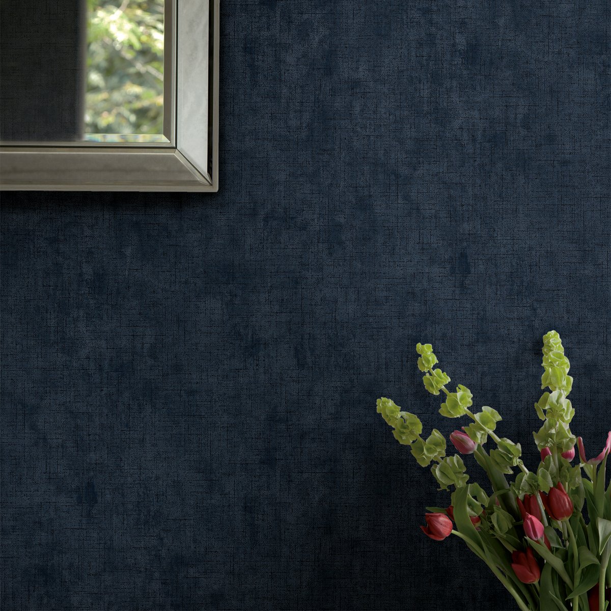 Papier peint effet crépi bleu foncé, LAURA ASHLEY