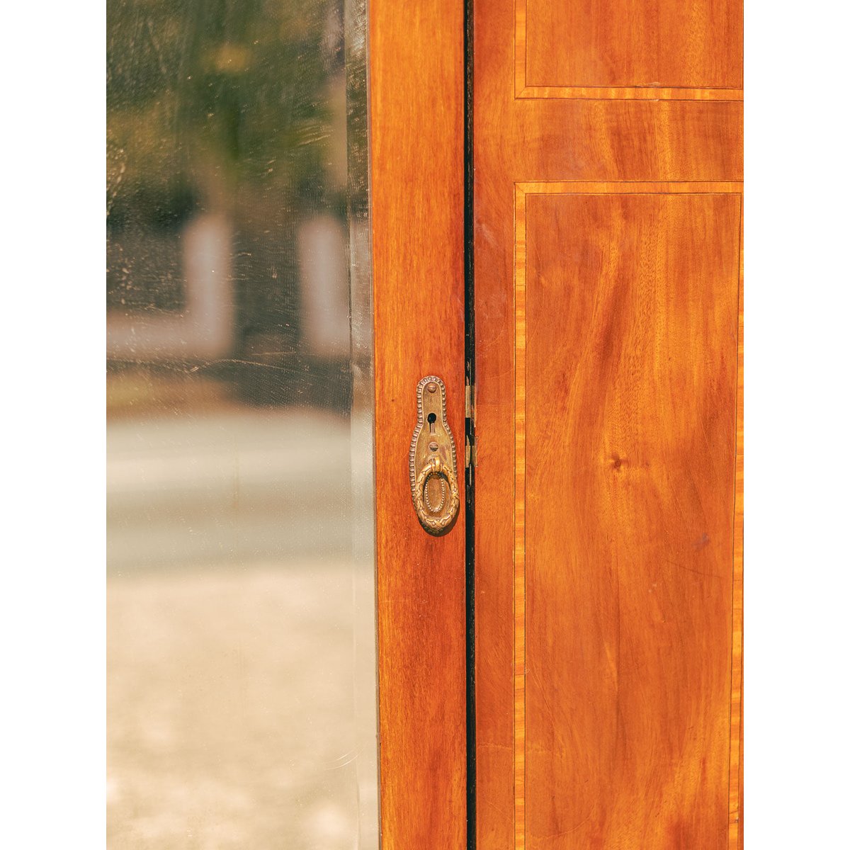 Armoire élégante avec miroir Blandine N°491 - Bon état marron, DEBONGOUT