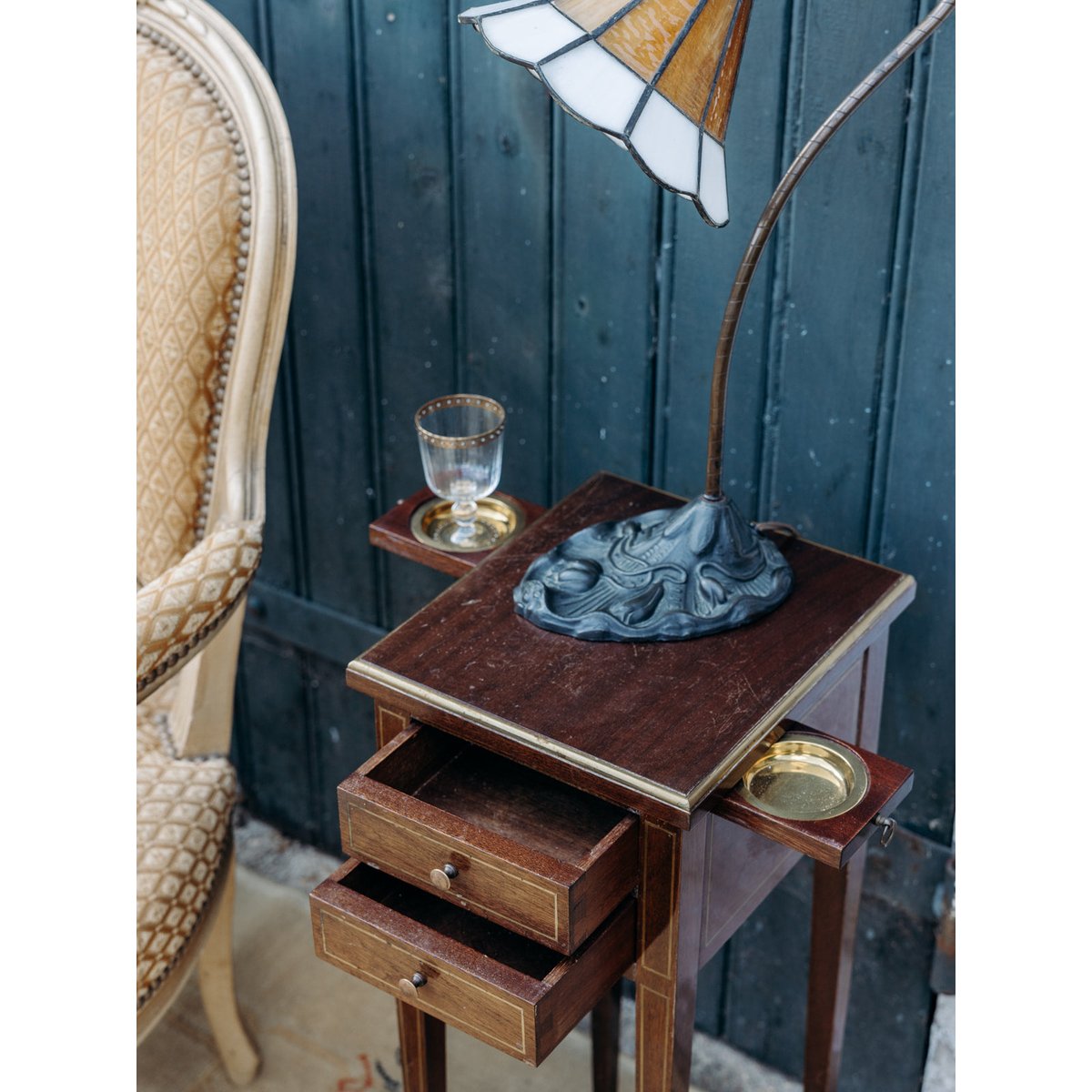 Table de chevet en bois Odile N°459 - Bon état bois, DEBONGOUT