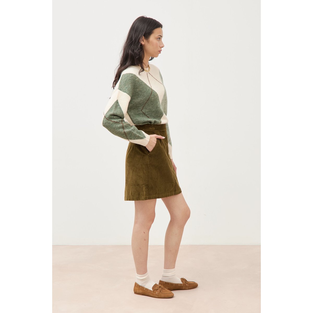 Jupe droite courte en velours vert olive, BONOBO