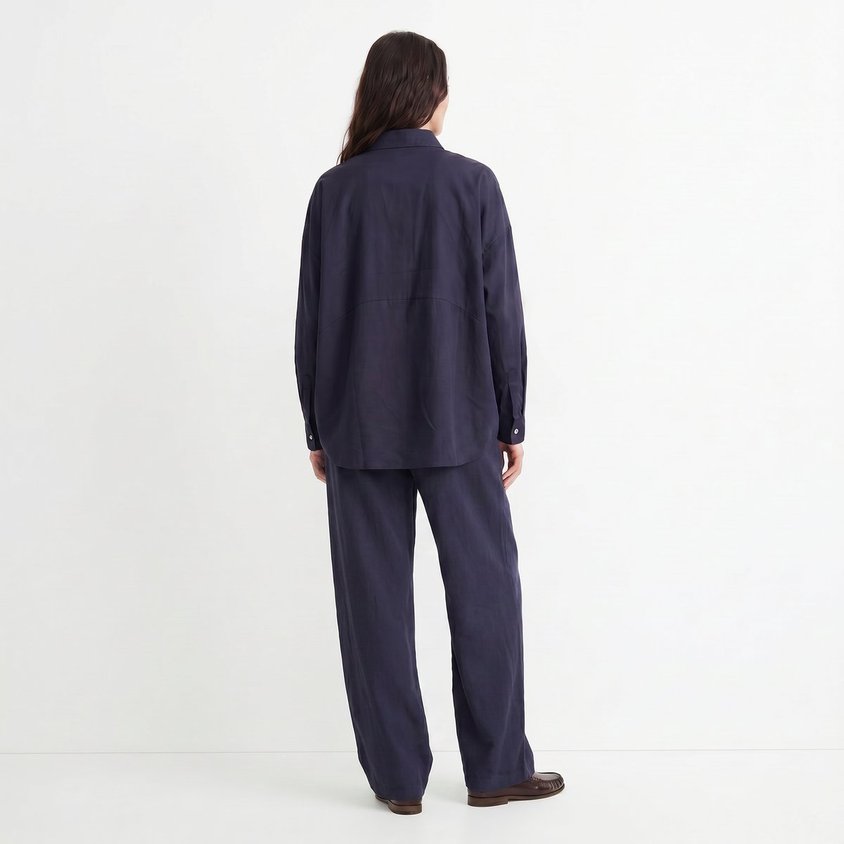 Pantalon taille haute à plis devant et jambe fluide ORENA bleu marine, ARTLOVE