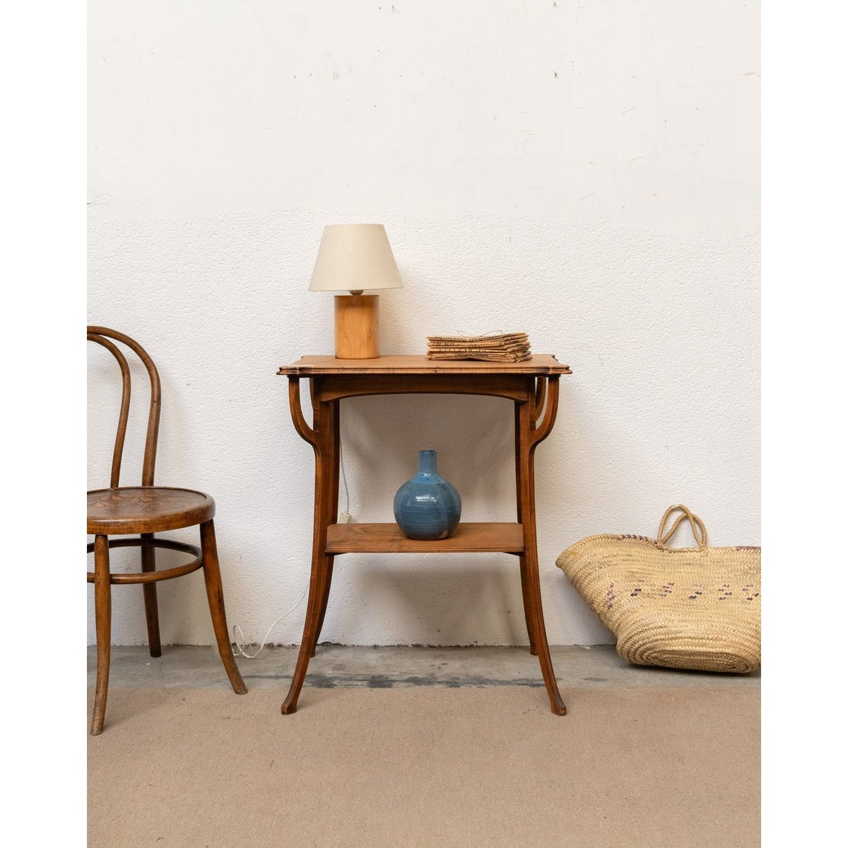 Table d'appoint en marqueterie Francine N°1101 - Bon état bois clair, DEBONGOUT