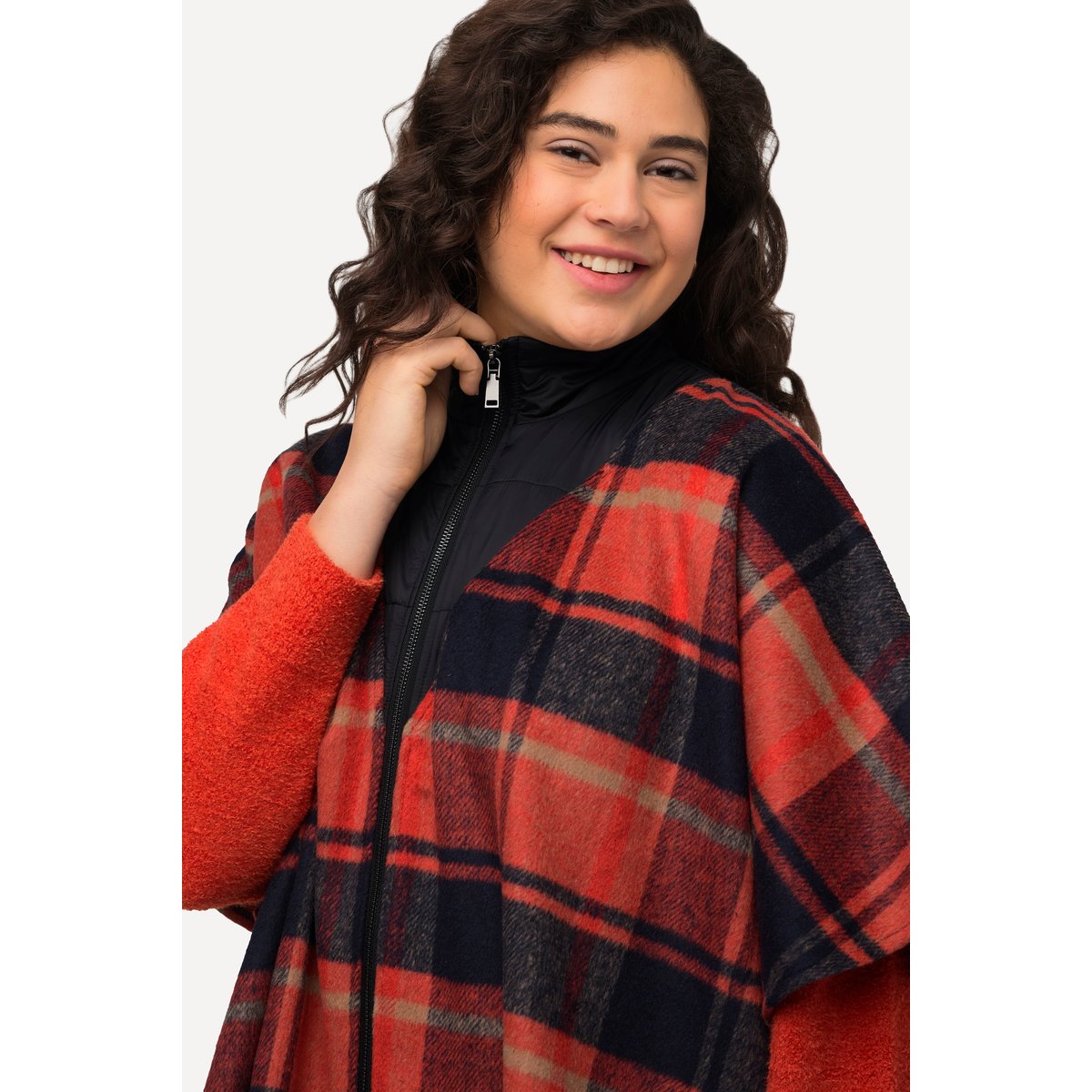 Poncho oversize à col camionneur et manches orange rouge, ULLA POPKEN