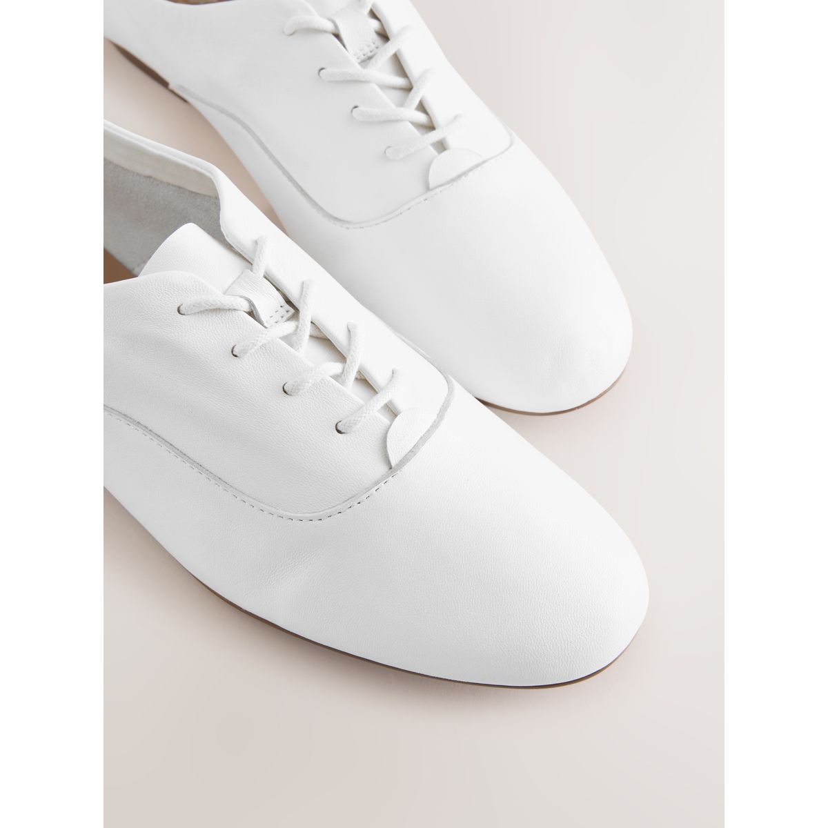 Chaussures jazz à lacets en cuir blanc, NEXT