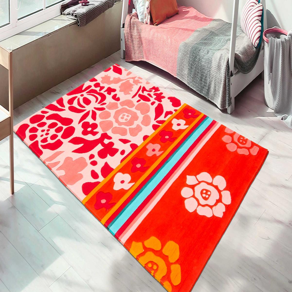 Tapis Chambre fait main en acrylique motif géométrique JOYLA rose, violet, rouge brique, UN AMOUR DE TAPIS