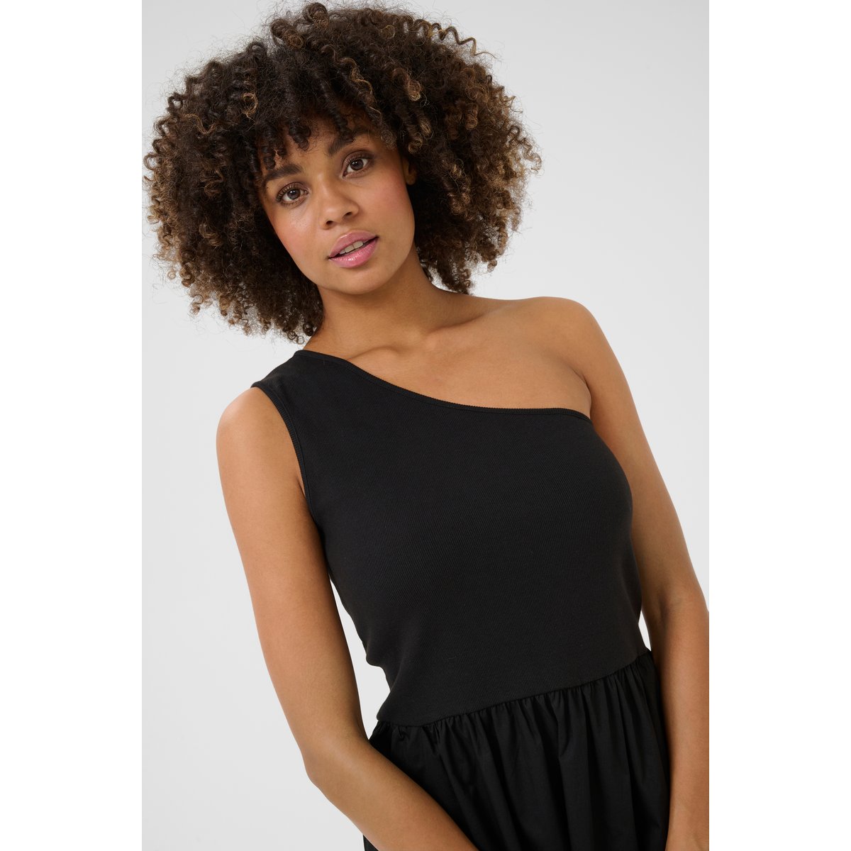 Dress noir, CULTURE