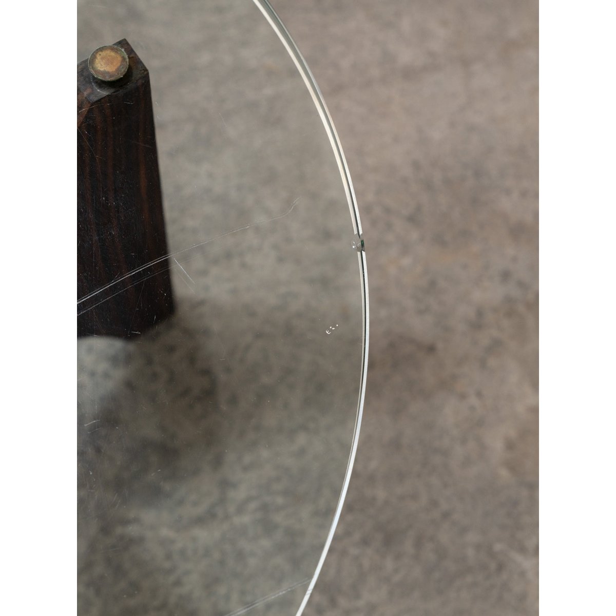 Table basse en verre et palissandre Donna N°1070 - Bon état bois foncé, DEBONGOUT