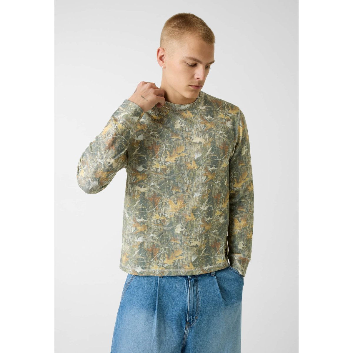 T-Shirt À Imprimé Intégral fantaisie multicolore, GUESS