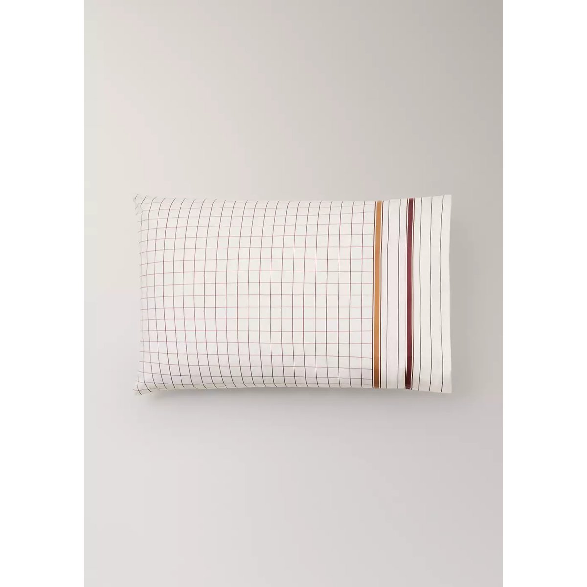 Deux taies d'oreiller en coton 200 fils, à carreaux, 50 x 75 cm cognac, MANGO HOME
