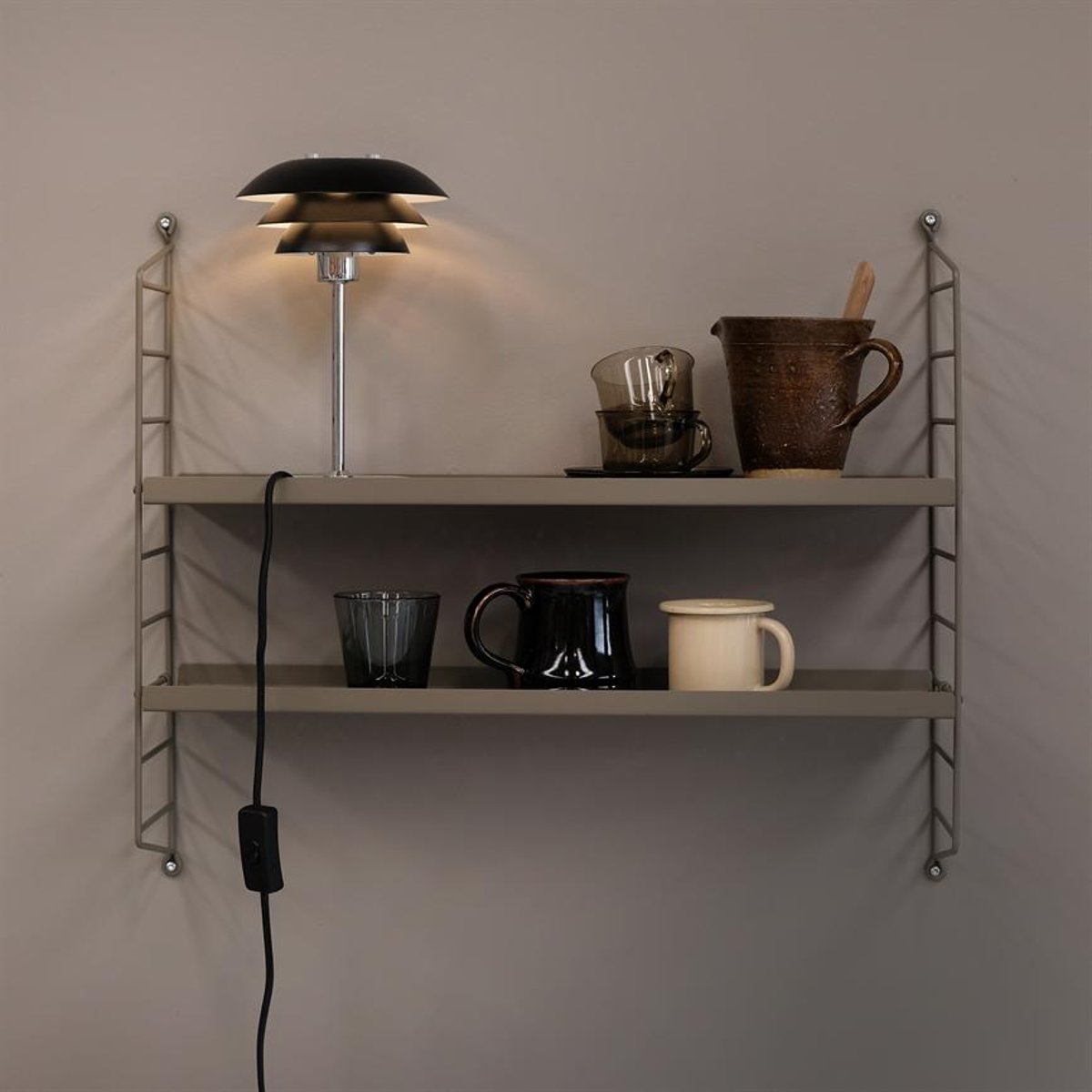 Lampe à poser en Métal DL16 noir, DYBERG LARSEN