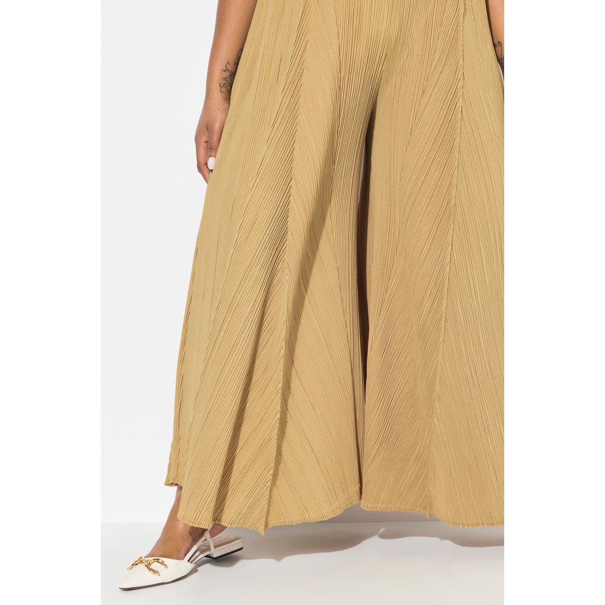Pantalon plissé. Jambe large or foncé, ULLA POPKEN