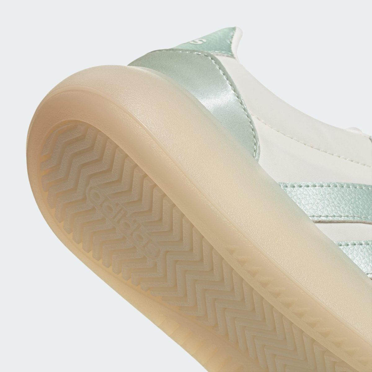 Chaussure Barreda Decode Chaussure Barreda Decode core white / linen green met. / core white, ADIDAS SPORTSWEAR