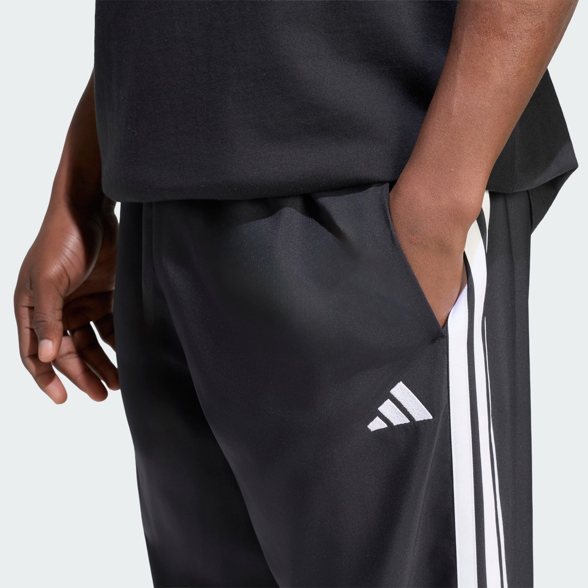 Pantalon Fuselé En Toile Et Ourlet Droit Essentials 3 Bandes Stanford Lite Pantalon Fuselé En Toile Et Ourlet Droit Essentials 3 Bandes Stanford Lite black / white, ADIDAS SPORTSWEAR