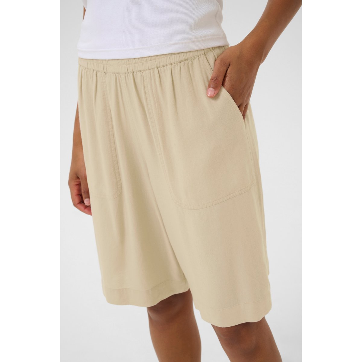 Shorts casual gris feather gray, KAFFE
