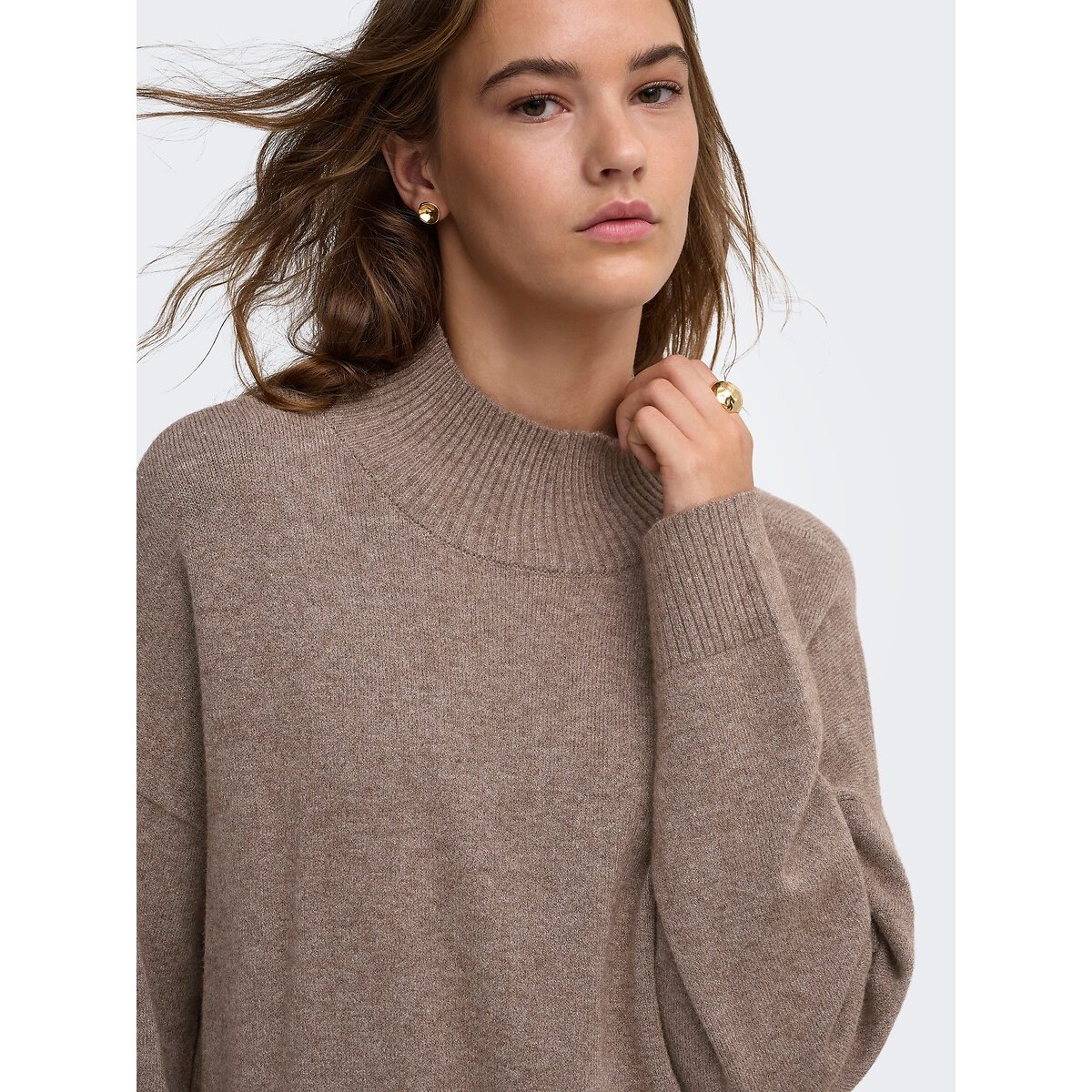 Pull col montant beige, ONLY