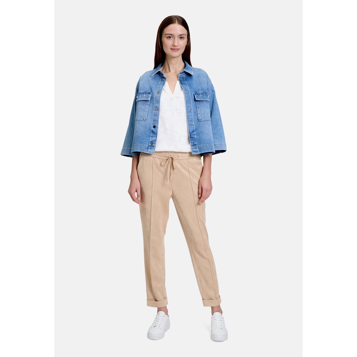 Veste en jean à perles light blue denim, BETTY & CO