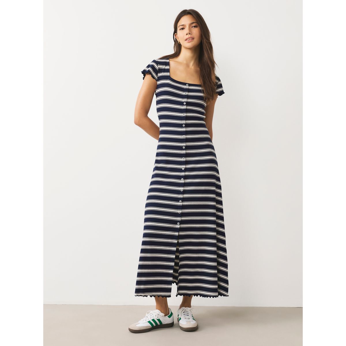 Robe longue en jersey à manches courtes rayures marine/noir, NEXT