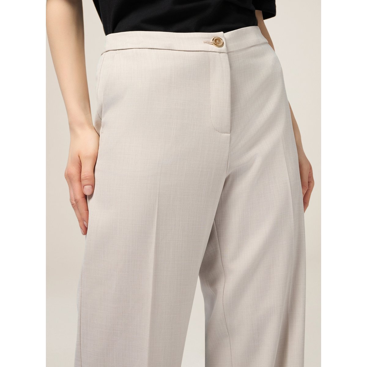 Pantalon palazzo en tissu fluide beige, OLTRE