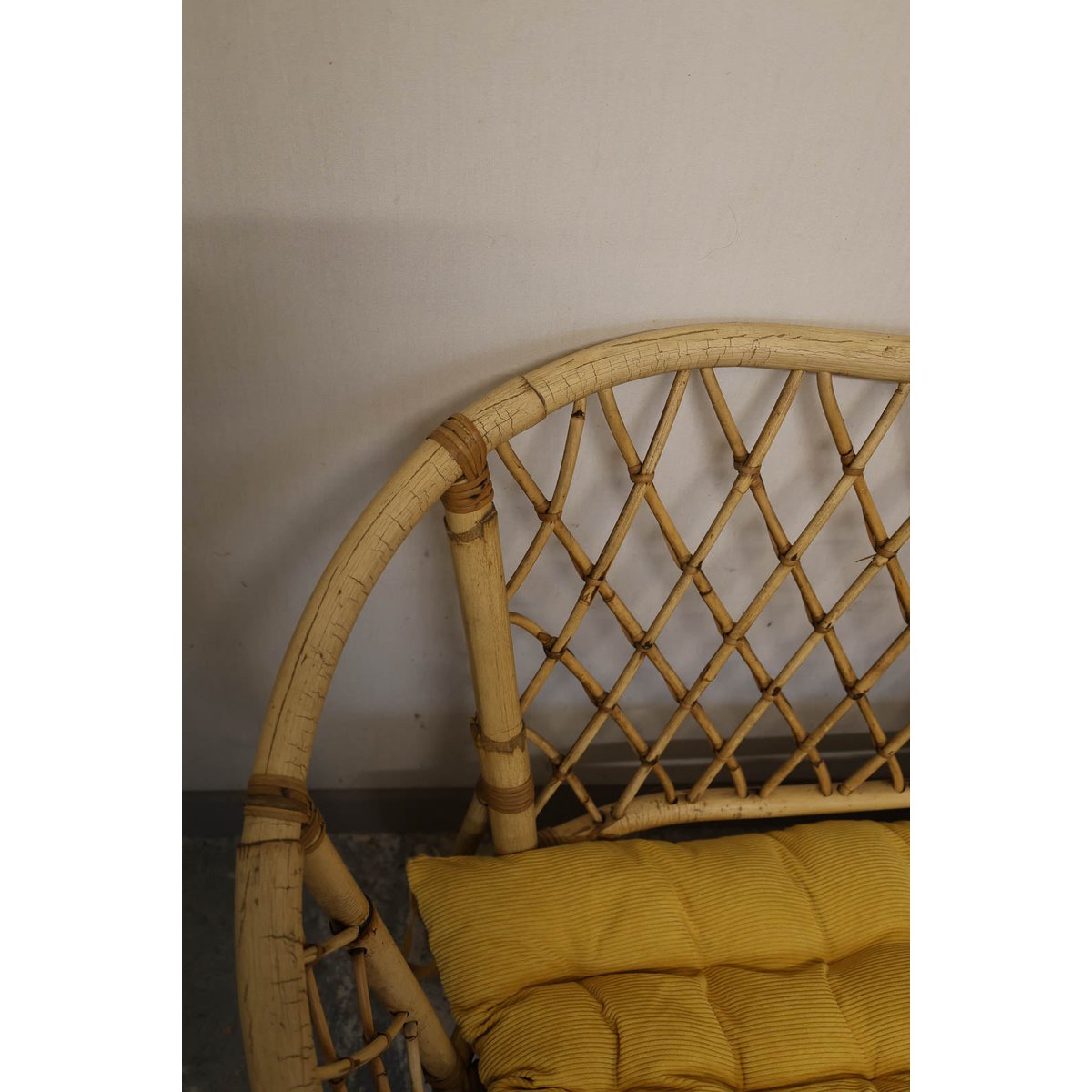 Banquette en rotin Martine N°33 - Bon état bois clair, DEBONGOUT