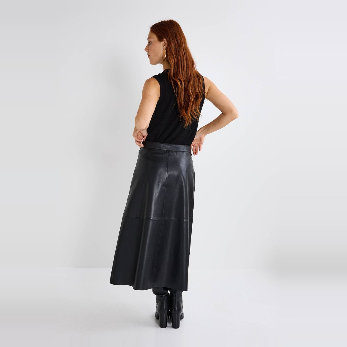 Jupe midi en cuir de mouton noir, MONOPRIX