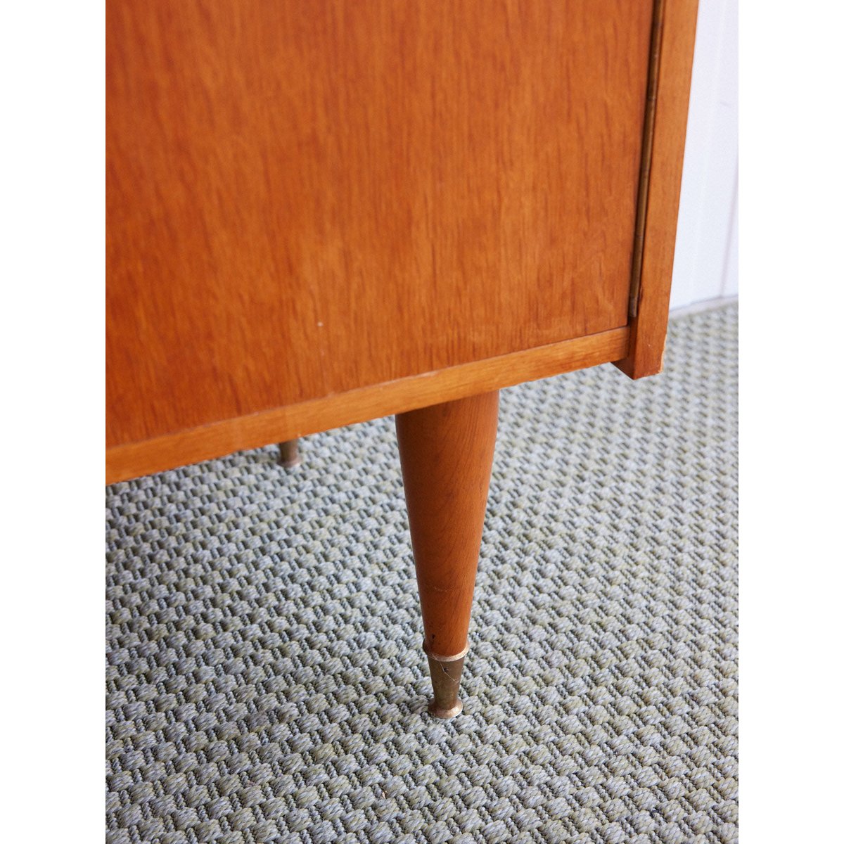 Vitrine scandinave en bois Victoria N°1352 - Bon état bois clair, DEBONGOUT